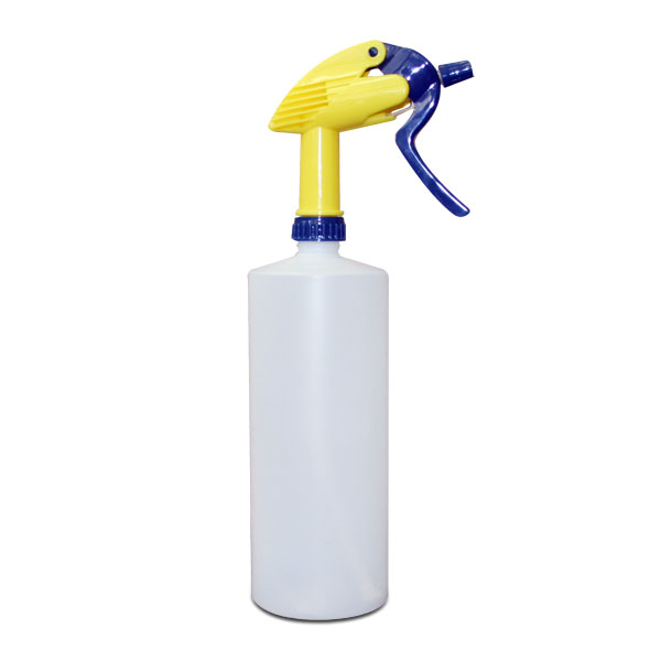<p>An easy to use spray bottle with adjustable trigger spray for either a stream or mist. bottle has 32 oz. capacity. 8 oz. pump sprays mist only. Quart size spray unit is solvent resistant; however, some solvent based products will dissolve the seals.</p>